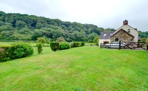 Photo of 3 Bed in Fishguard