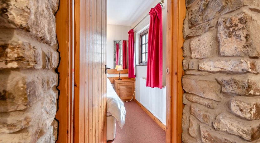 Photo of 2 Bed in Little Haven