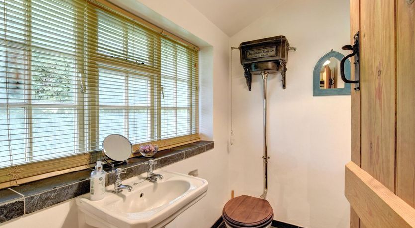 Photo of 2 Bed in Peasenhall