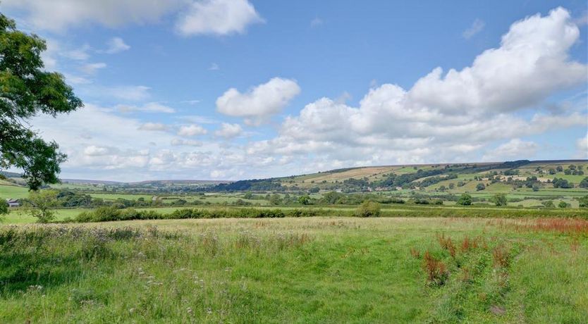 Photo of 2 Bed in Whitby