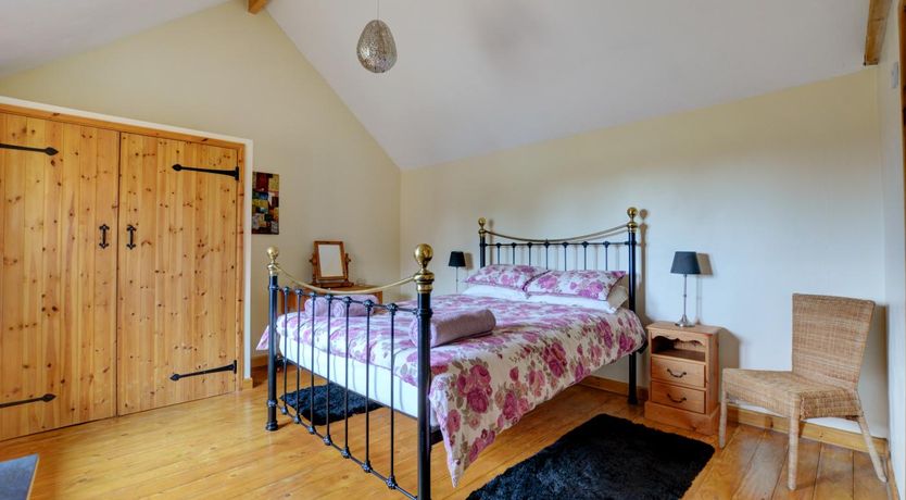 Photo of 4 Bed in Thursford