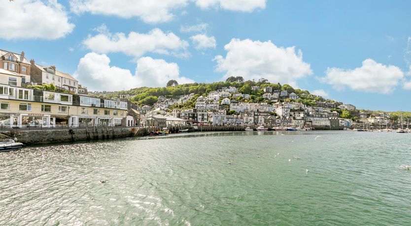 Photo of 1 Bed in Looe