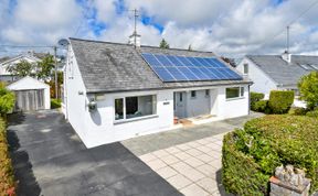 Photo of 4 Bed in Pwllheli