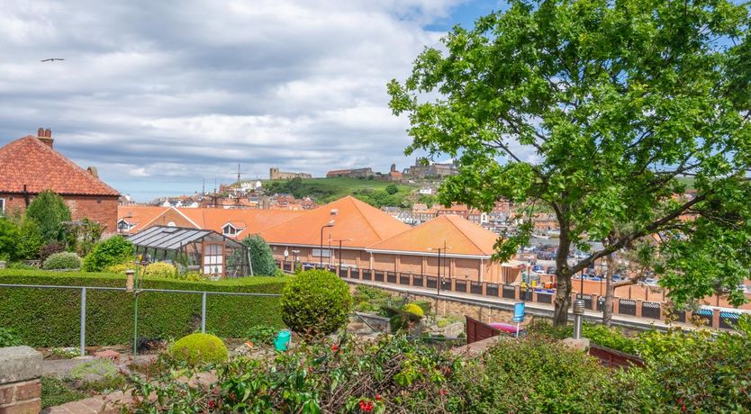 Photo of 2 Bed in Whitby