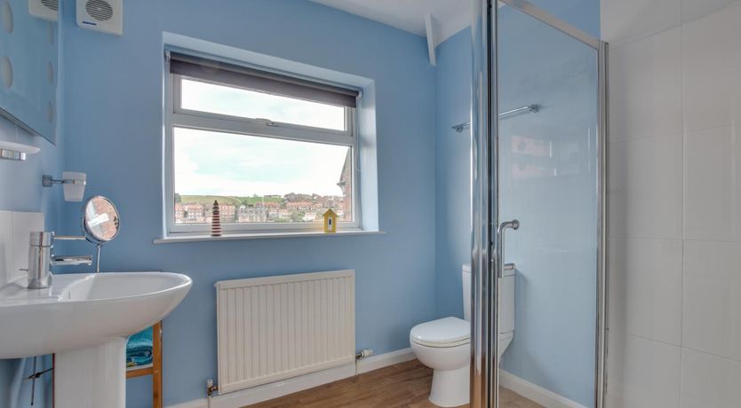 Photo of 2 Bed in Whitby