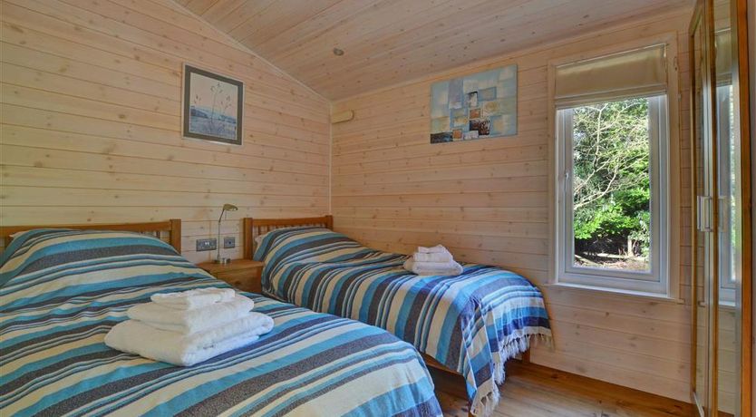 Photo of 2 Bed in Weybourne