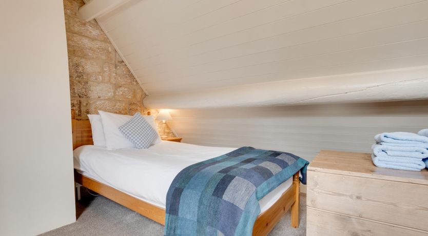 Photo of 2 Bed in Whitby