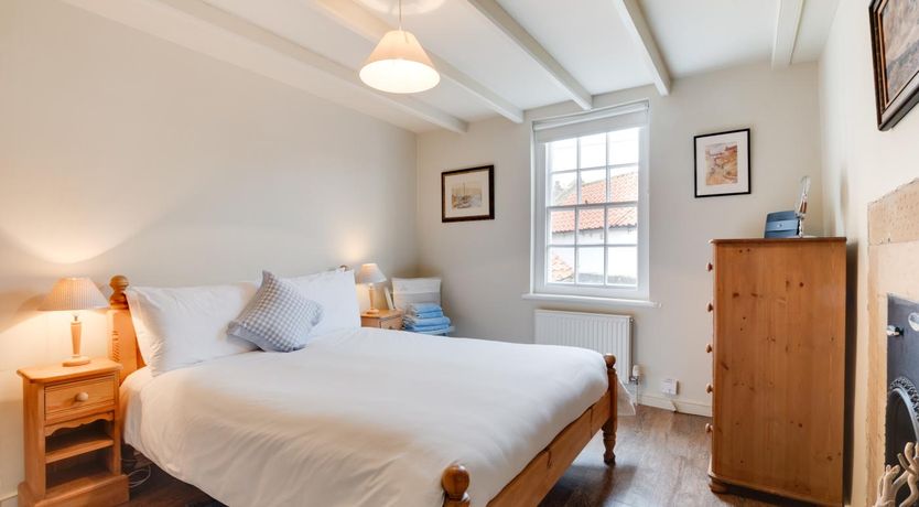 Photo of 2 Bed in Whitby