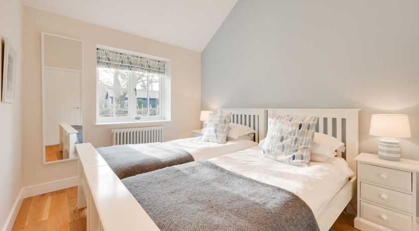 Photo of 2 Bed in Eye