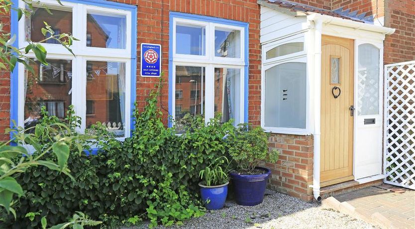 Photo of 2 Bed in Woodbridge