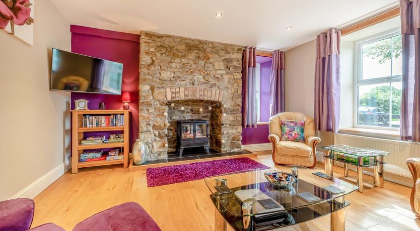 Photo of 2 Bed in Llandysul
