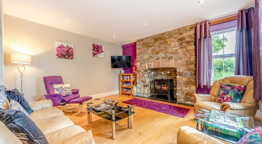 Photo of 2 Bed in Llandysul