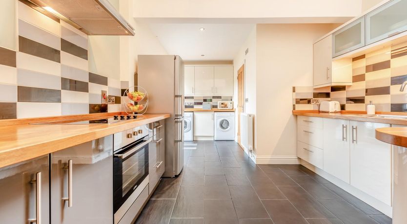 Photo of 2 Bed in Llandysul
