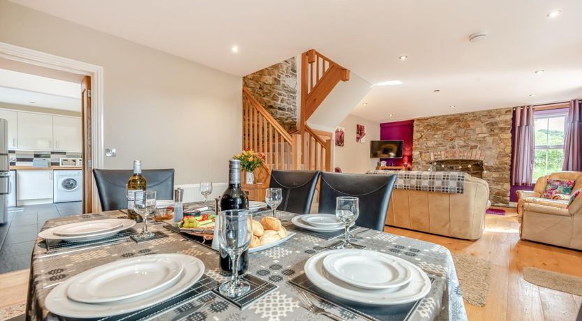 Photo of 2 Bed in Llandysul