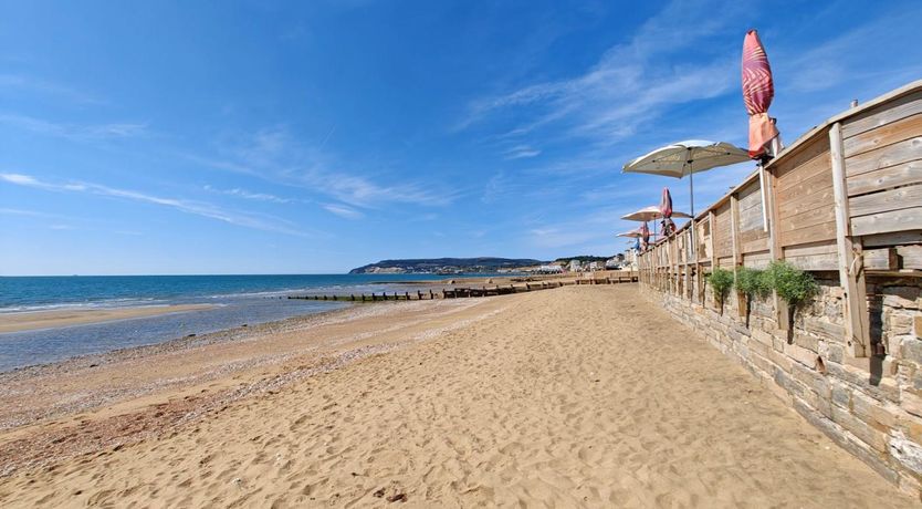 Photo of 2 Bed in Sandown