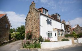 Photo of 2 Bed in Whitby