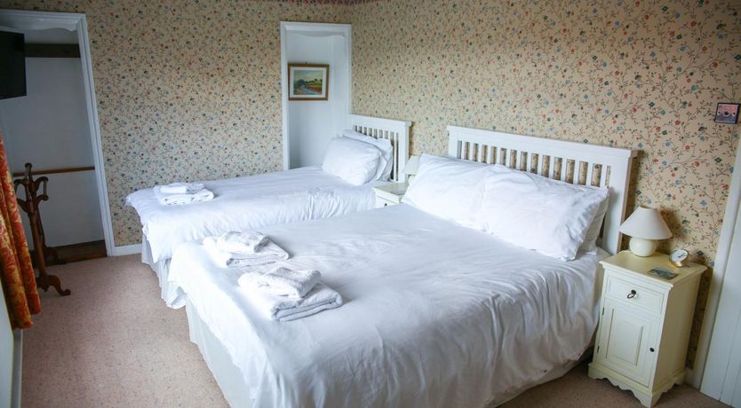 Photo of 2 Bed in Whitby