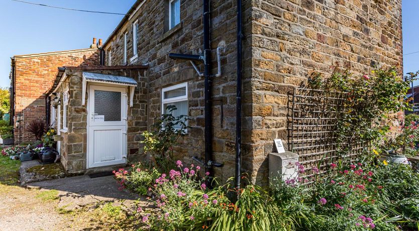 Photo of 2 Bed in Whitby