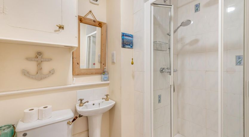 Photo of 2 Bed in Whitby