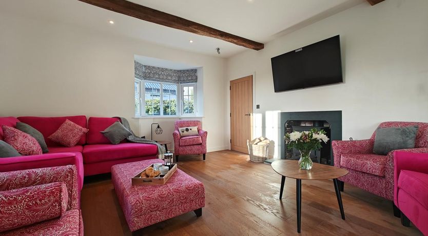 Photo of 7 Bed in Welshpool