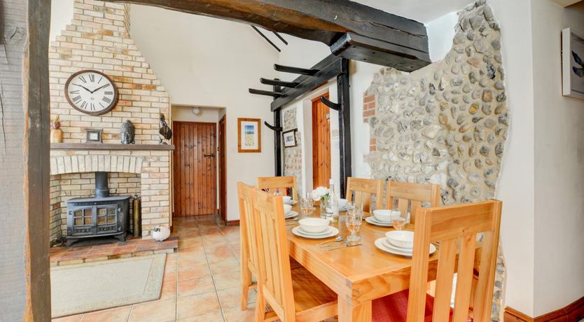 Photo of 3 Bed in Holt