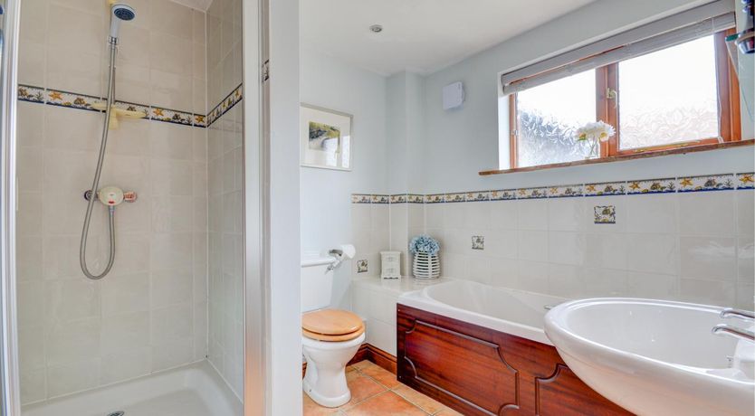 Photo of 3 Bed in Holt