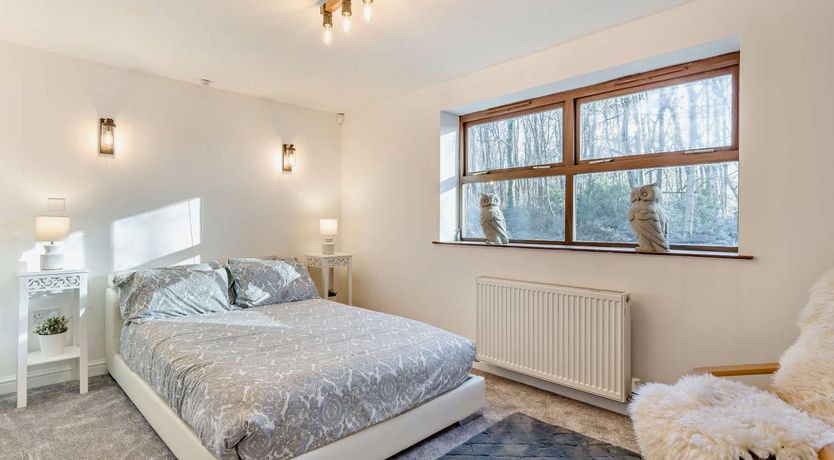 Photo of 3 Bed in Blackburn