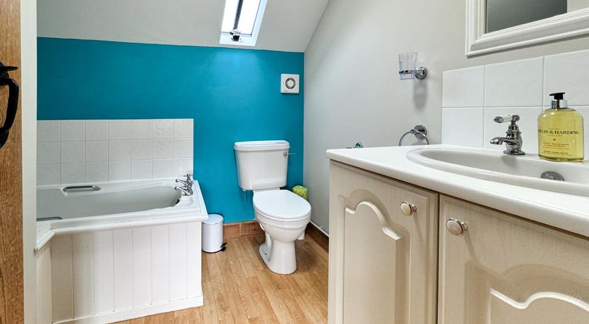 Photo of 3 Bed in Snape