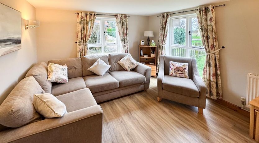 Photo of 3 Bed in Snape