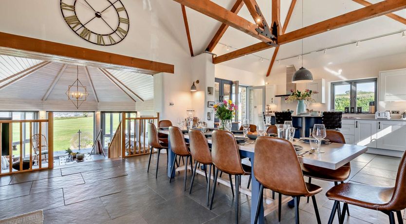 Photo of 5 Bed in St. Issey