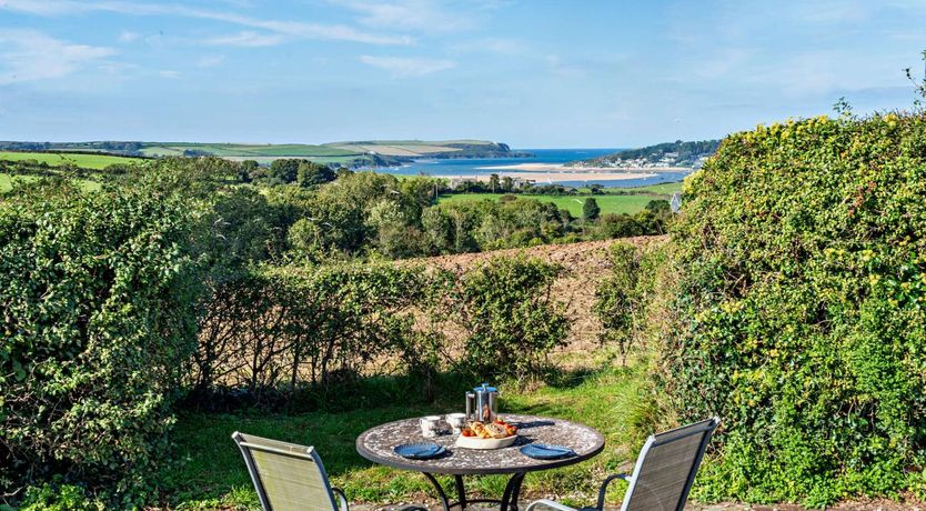 Photo of 5 Bed in St. Issey