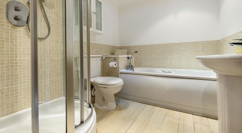 Photo of 4 Bed in Pwllheli