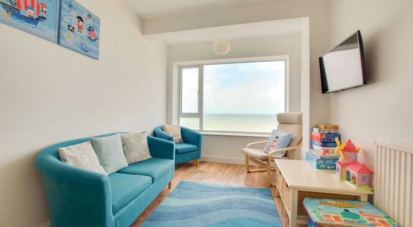 Photo of 5 Bed in Sheringham