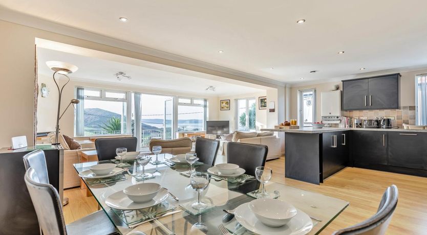 Photo of 3 Bed in Woolacombe