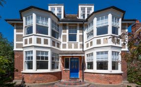 Photo of 6 Bed in Southwold