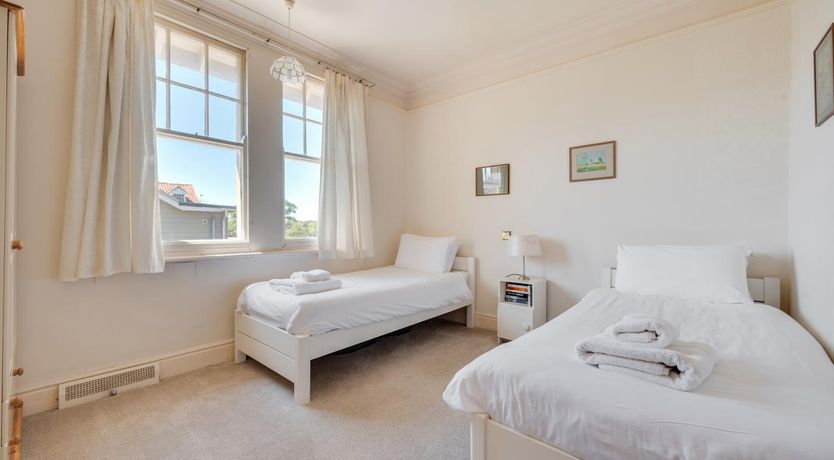 Photo of 6 Bed in Southwold