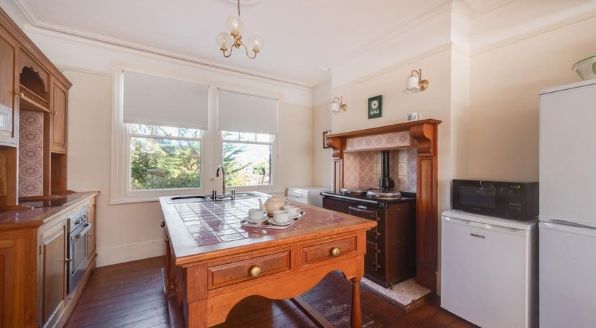 Photo of 6 Bed in Southwold