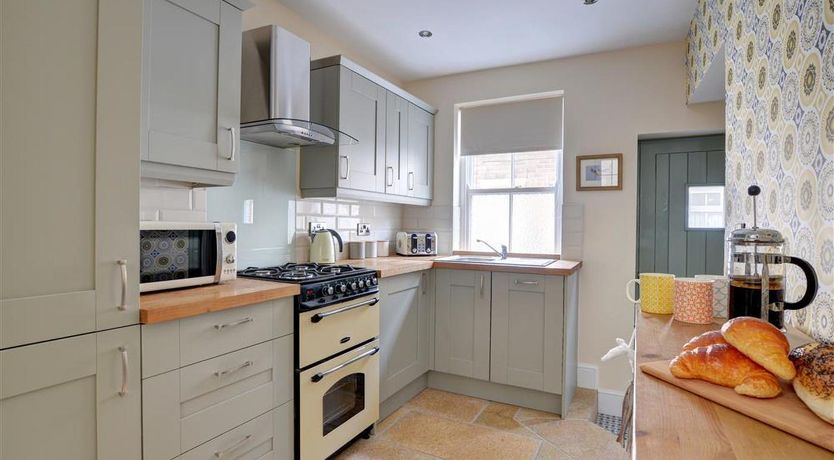 Photo of 3 Bed in Whitby