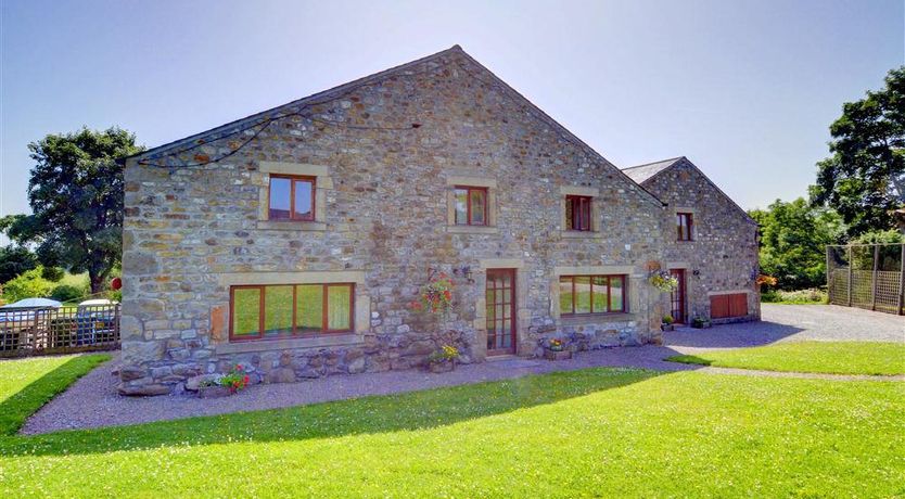 Photo of 2 Bed in Tosside Near Settle