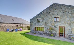 Photo of 2 Bed in Tosside Near Settle