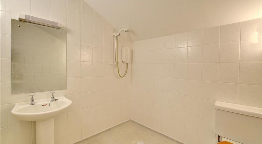 Photo of 2 Bed in Tywyn