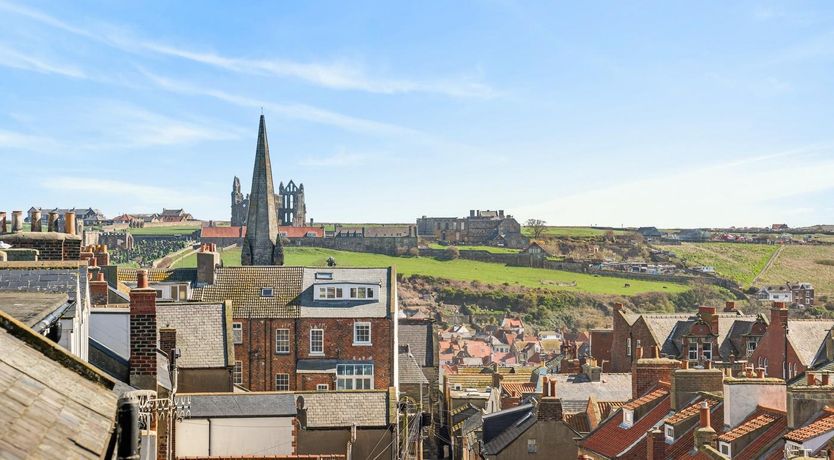 Photo of 2 Bed in Whitby