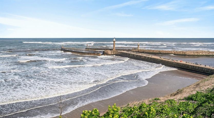 Photo of 2 Bed in Whitby