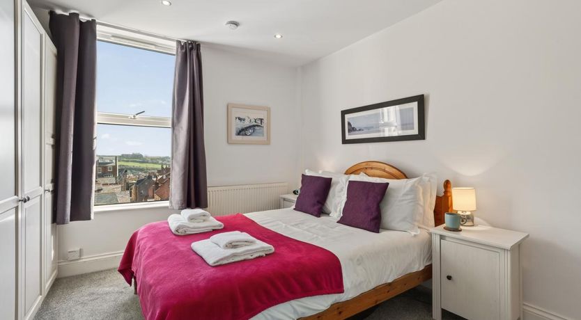 Photo of 2 Bed in Whitby