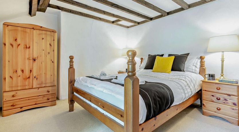 Photo of 2 Bed in Advent
