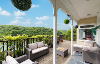 4 Bed in Looe Holiday Home