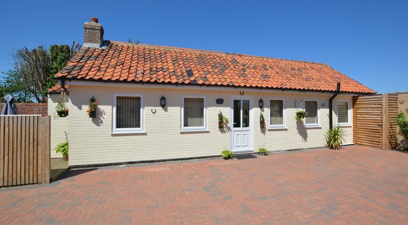 Photo of 1 Bed in Blofield Heath