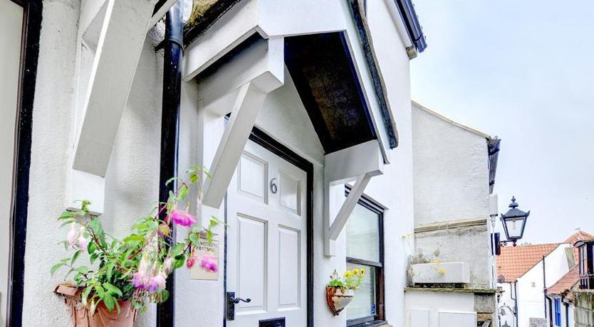 Photo of 2 Bed in Whitby