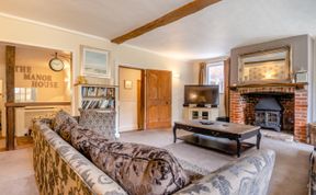 Photo of 5 Bed in Bramfield