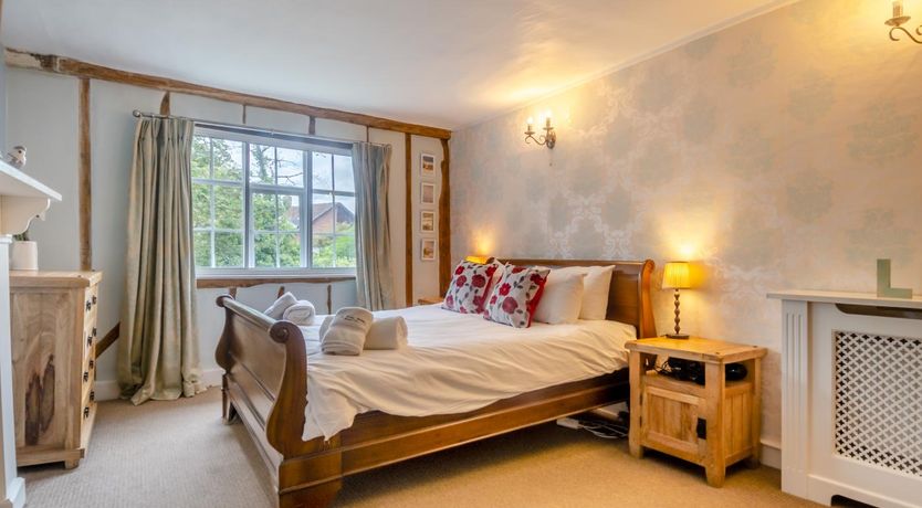 Photo of 5 Bed in Bramfield